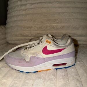 Nike Air Max 1 Sneakers Women’s Size 10 Pastel Colorway